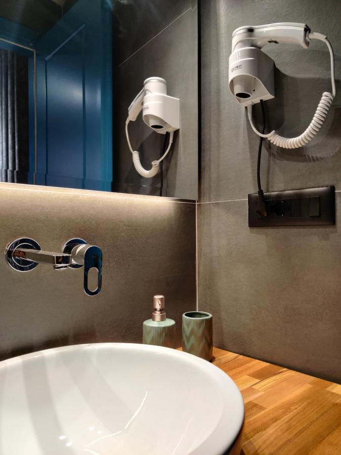 Piro'S Cozy Rooms - City Centre Görice Dış mekan fotoğraf